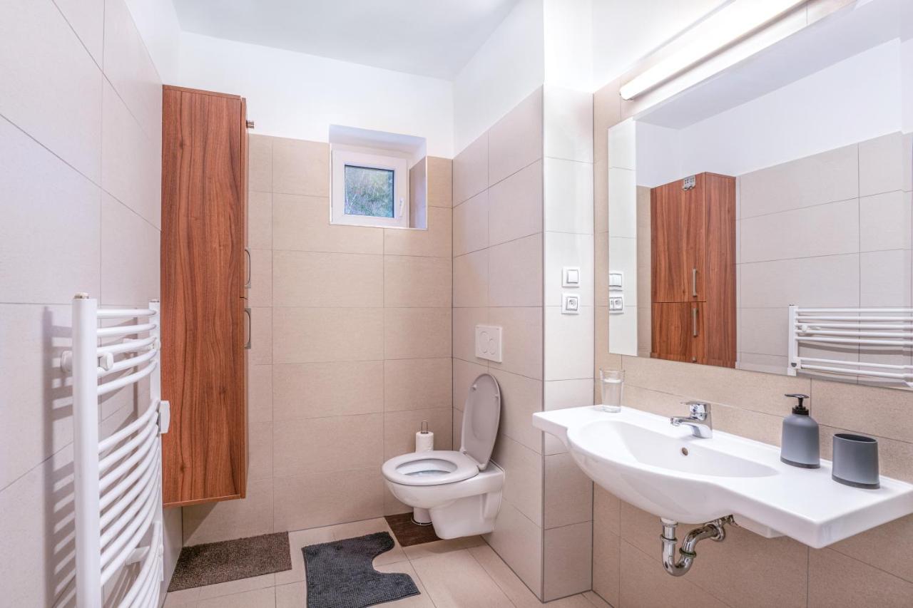Depandance Marnet Sneznik Appartement Dolní Morava Buitenkant foto