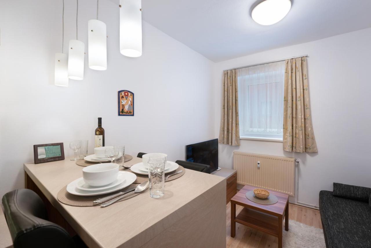 Depandance Marnet Sneznik Appartement Dolní Morava Buitenkant foto