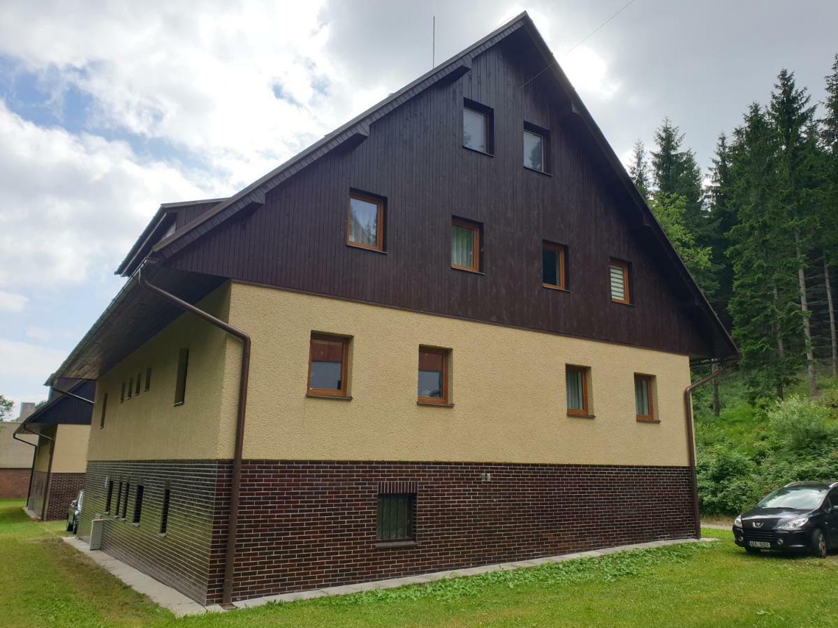 Depandance Marnet Sneznik Appartement Dolní Morava Buitenkant foto